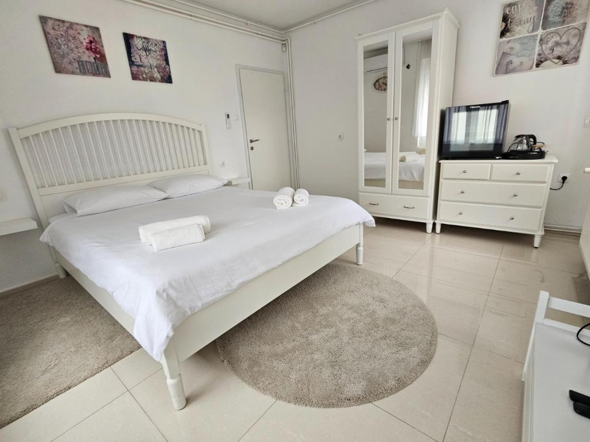 Comfort Rooms Remiza - Free Private Parking - Self Check-In Zagreb Exterior photo