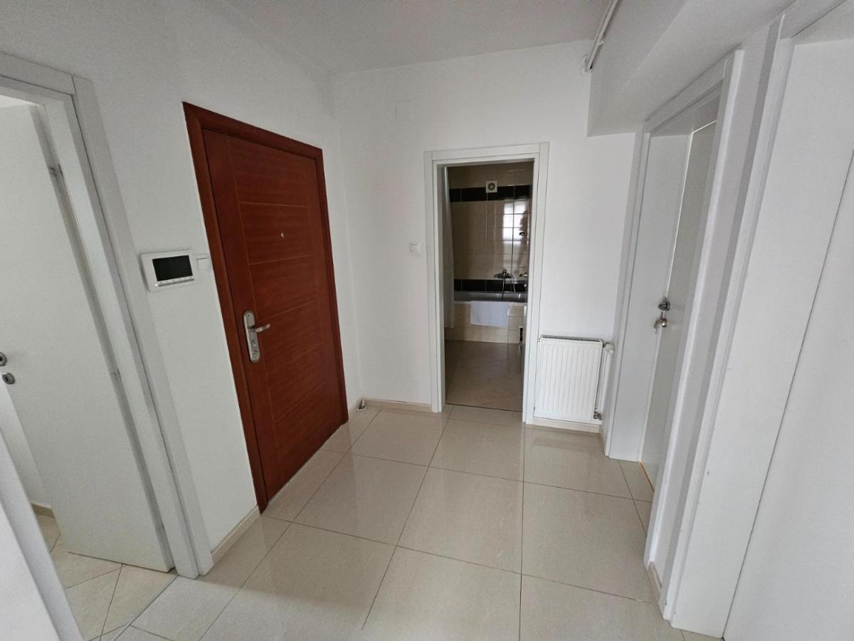 Comfort Rooms Remiza - Free Private Parking - Self Check-In Zagreb Exterior photo